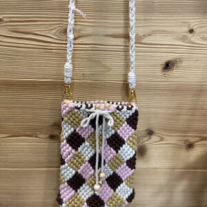 Pochette de téléphone en Macramé